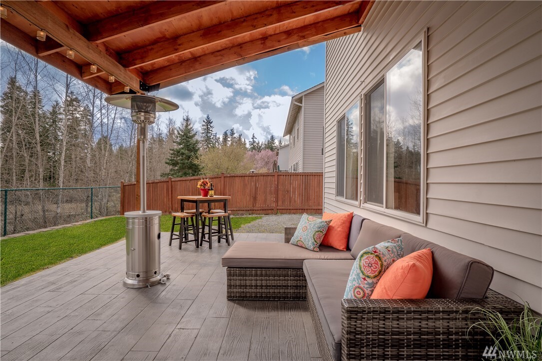 Property Photo: 5108 152nd Place SE WA 98208