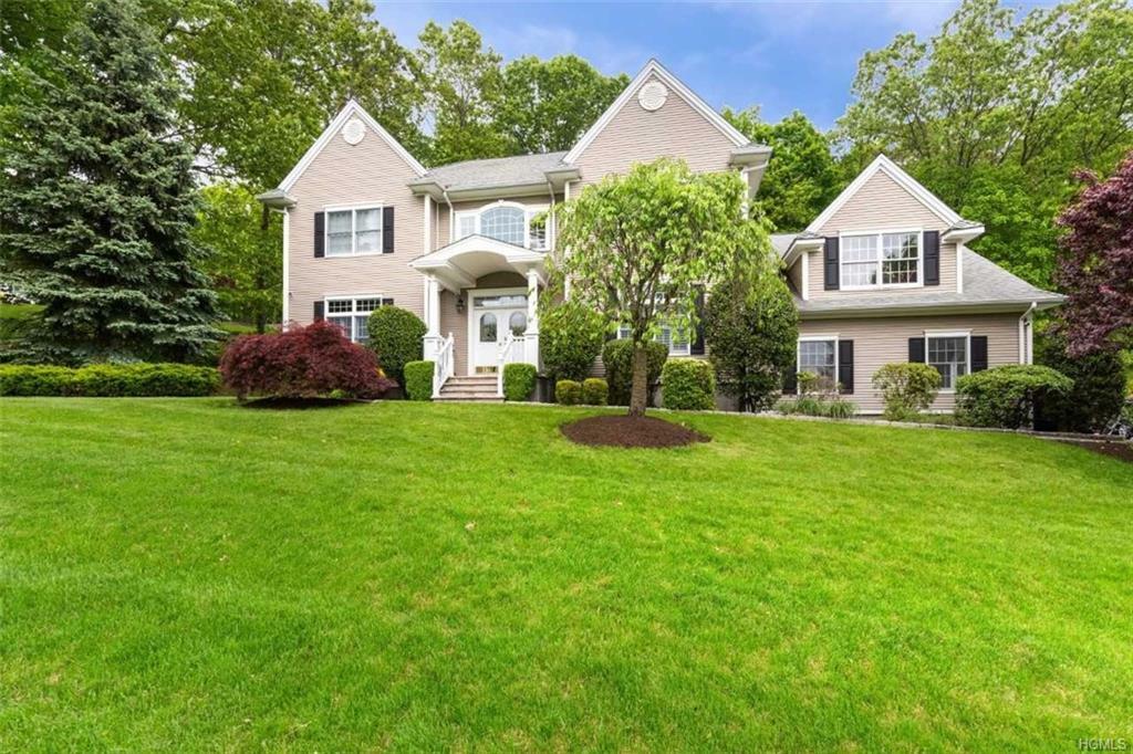 Property Photo:  30 Majestic Ridge  NY 10512 