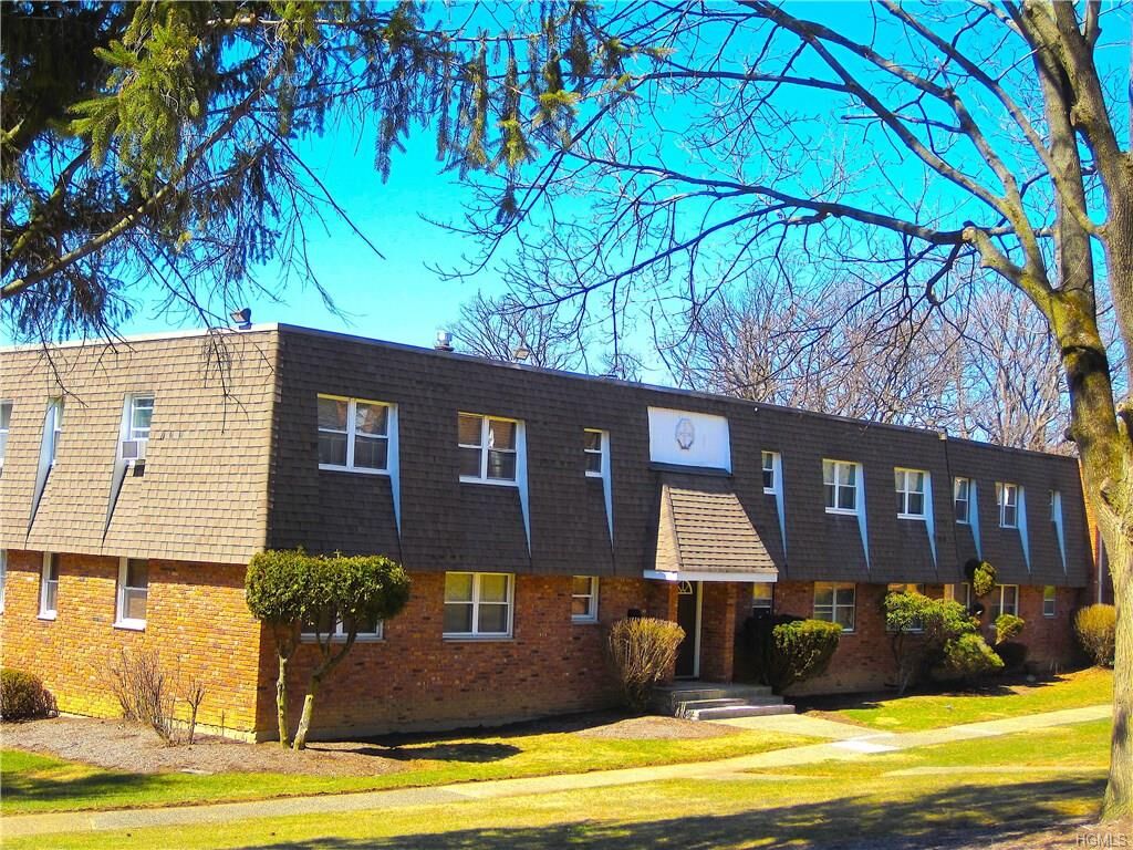 Property Photo: 7 Crescent Drive 27 NY 10984