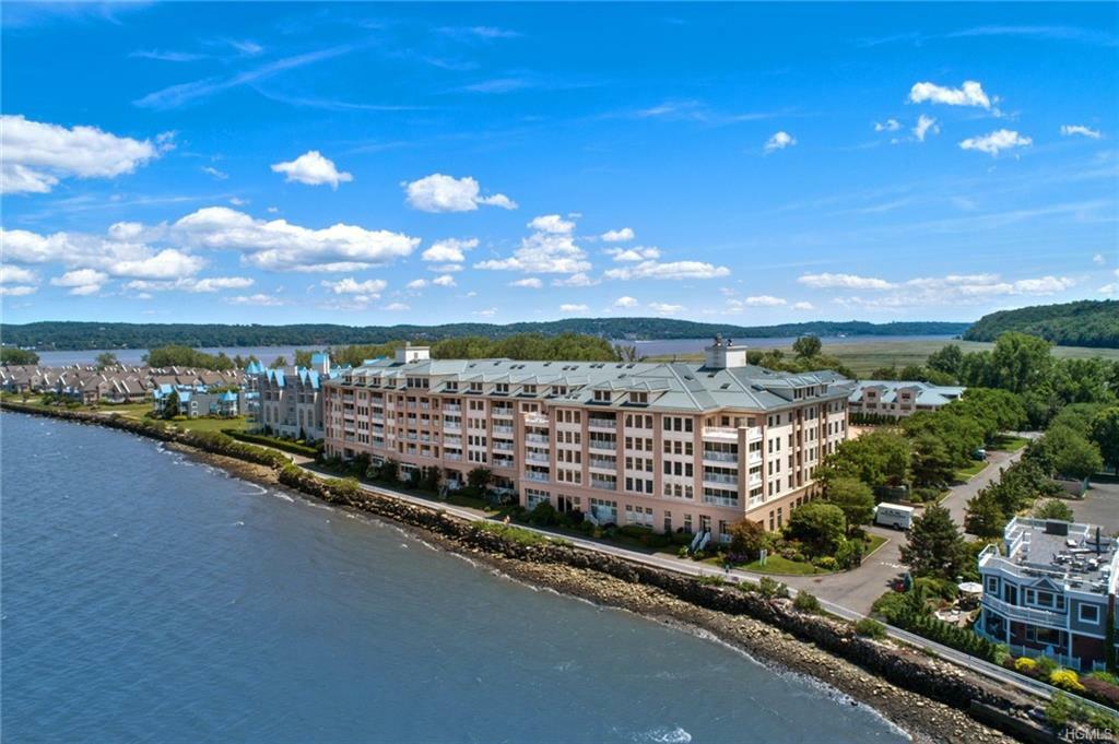 Property Photo:  113 Harbor Cove  NY 10968 