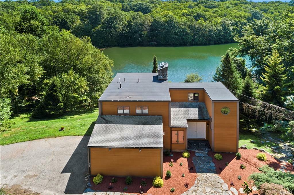 Property Photo: 138 Macgregor Drive NY 10541