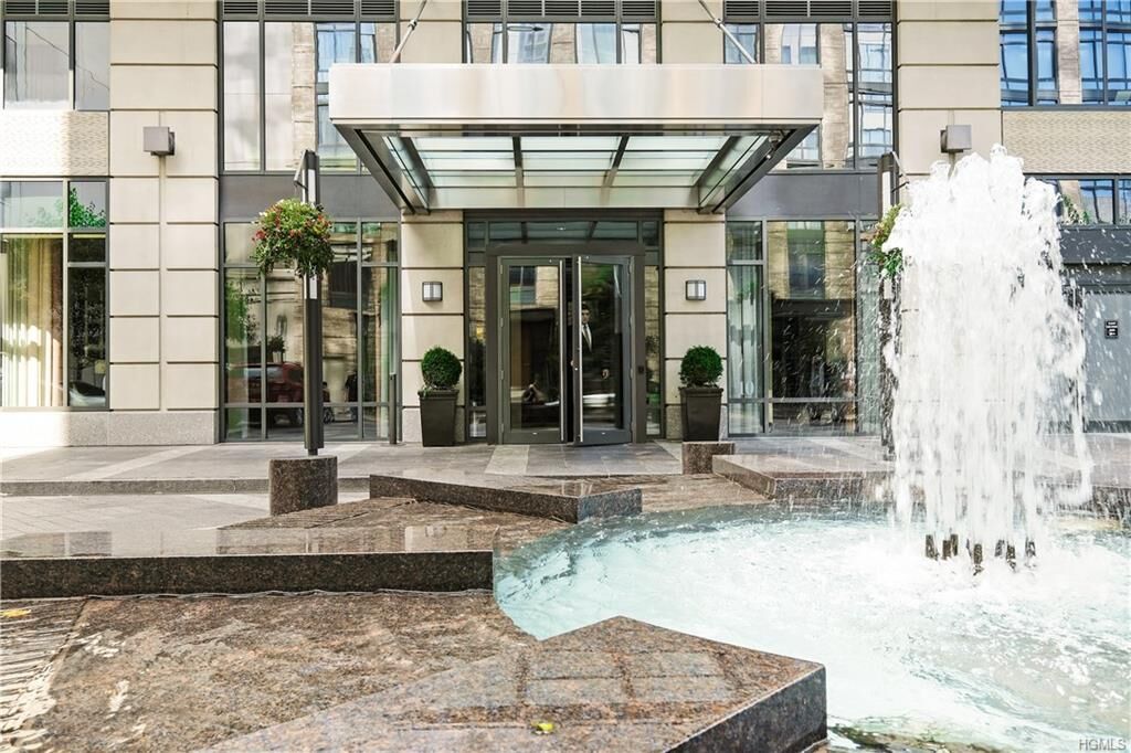 Property Photo: 10 City Place 21B NY 10601