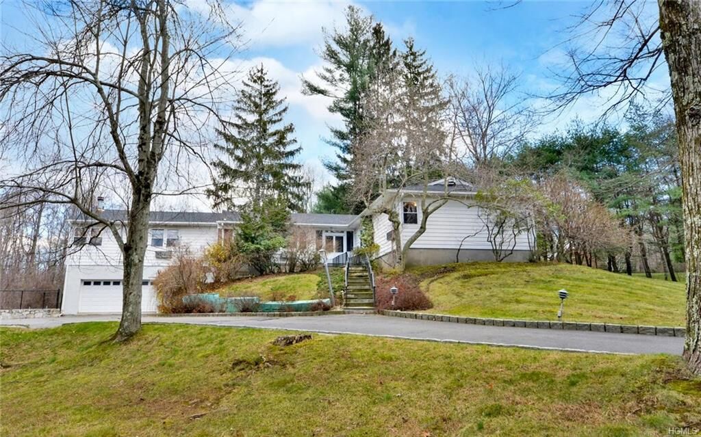 Property Photo:  24 Grace Lane  NY 10562 