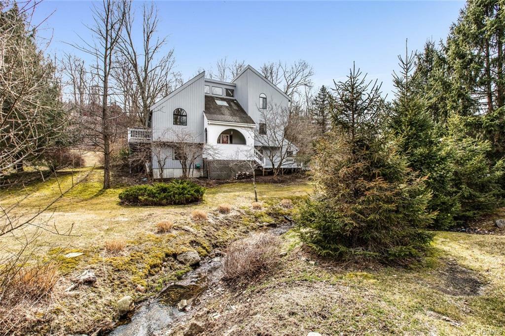 Property Photo:  9 Dickerson Road  NY 10567 