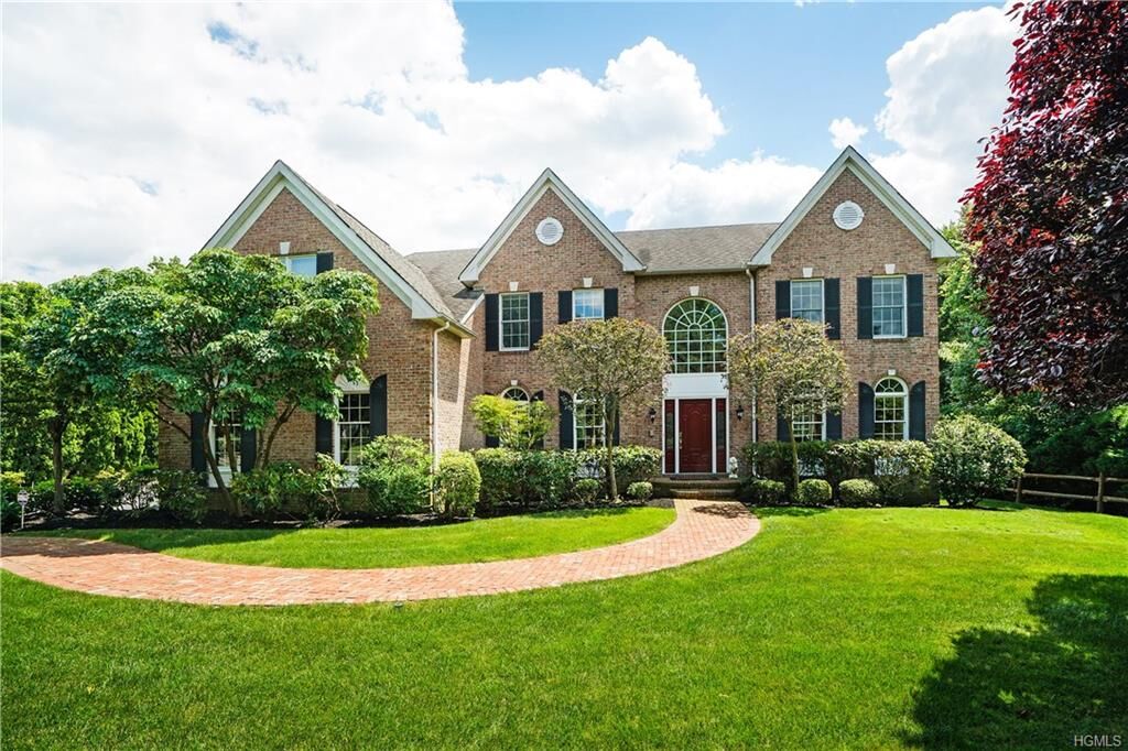 Property Photo: 38 Paddock Road NY 10605