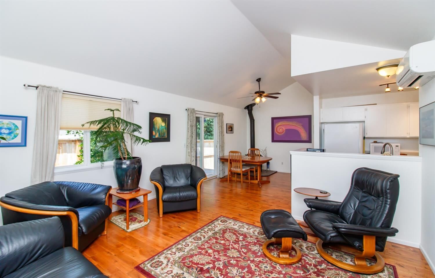 Property Photo: 1301 Evan Lane OR 97520