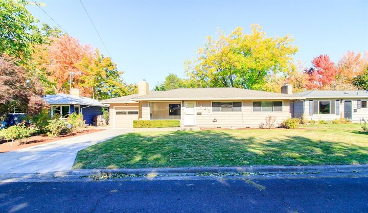 1233 Fortune Drive  Medford OR 97504 photo