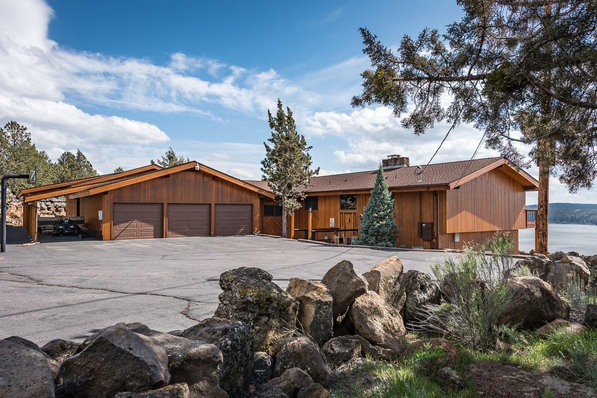 Property Photo:  5660 Sunset Ridge Road  OR 97601 