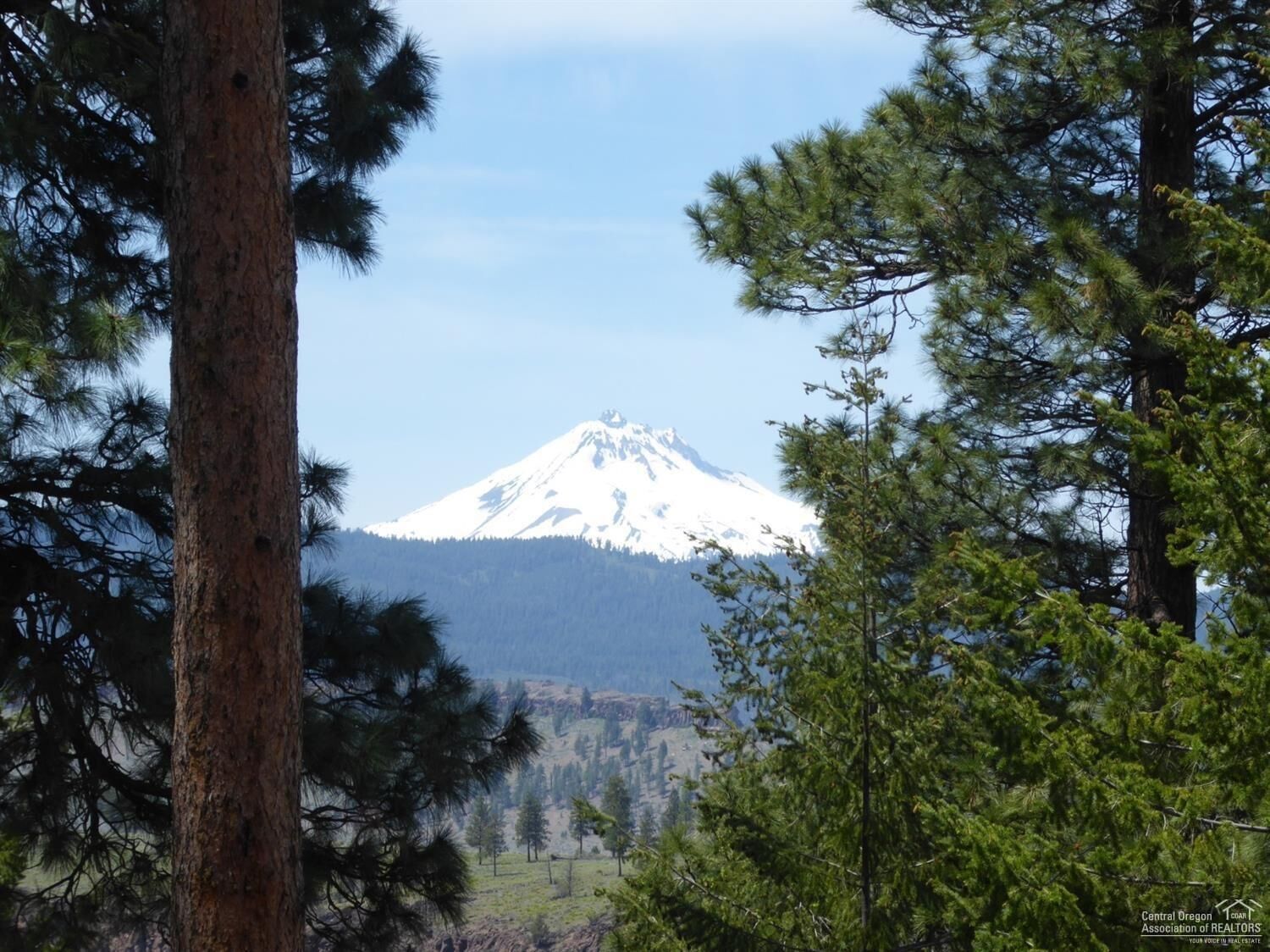 Property Photo: 13872 SW Airstrip OR 97734