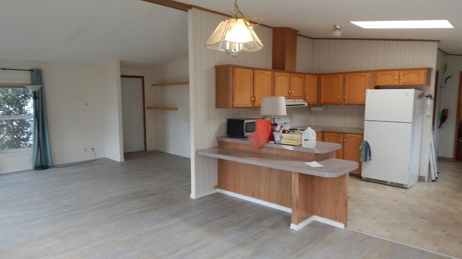 Property Photo: 61 N Mountain Avenue OR 97520