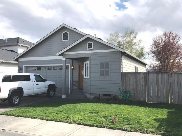 2790 Brookdale Drive  Central Point OR 97502 photo