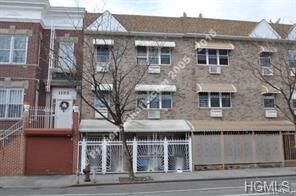 Property Photo:  1157 Longfellow Avenue  NY 10459 