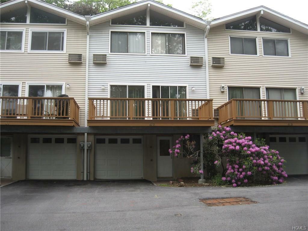 Property Photo:  42 Scenic Circle  NY 10520 