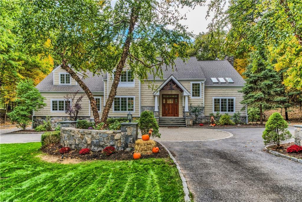 Property Photo:  17 Kingdom Ridge Road  NY 10506 