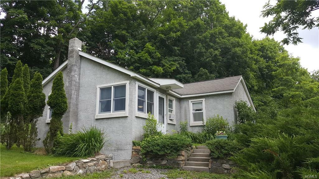 Property Photo:  176 Old Pawling Road  NY 12564 