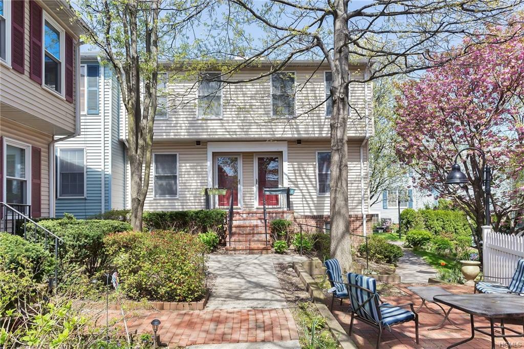 Property Photo: 56 Washington Mews NY 10573