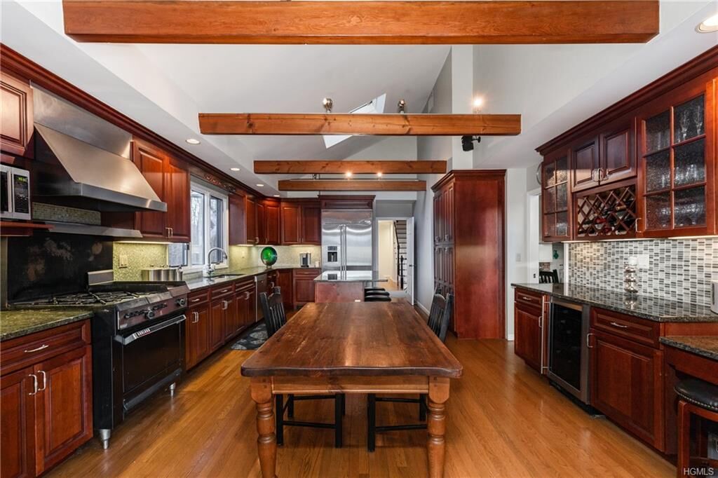 Property Photo: 48 Brook Farm Lane NY 10506