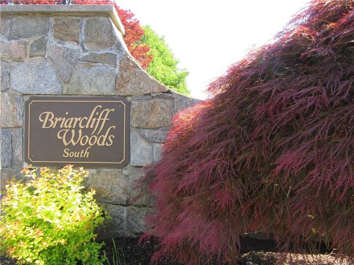 7 Briarcliff Drive S 10  Ossining NY 10562 photo