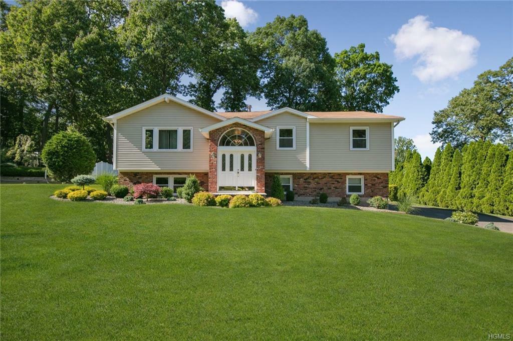 6 Apple Court  Nanuet NY 10954 photo