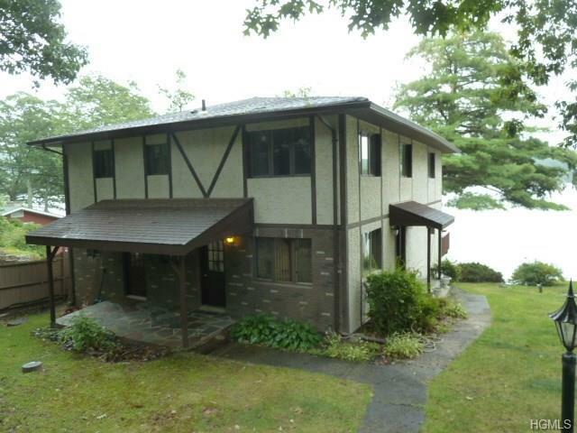 194 Jersey Avenue  Greenwood Lake NY 10925 photo