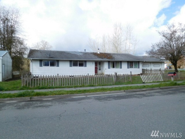 Property Photo:  301 1st St  WA 98294 