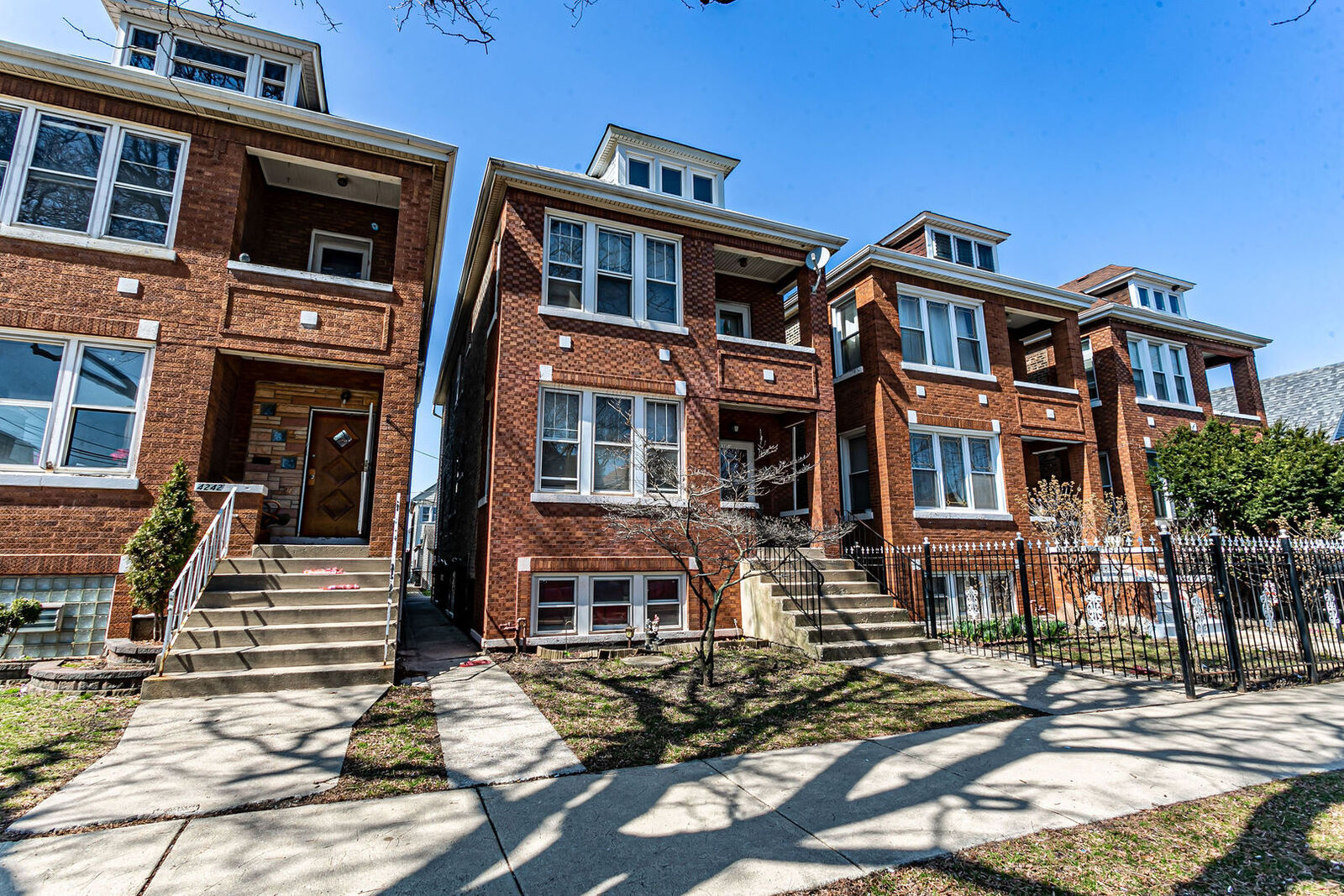 Property Photo: 4240 South Washtenaw Avenue IL 60632