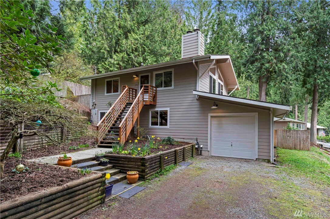 Property Photo:  10204 318th Ave NE  WA 98014 