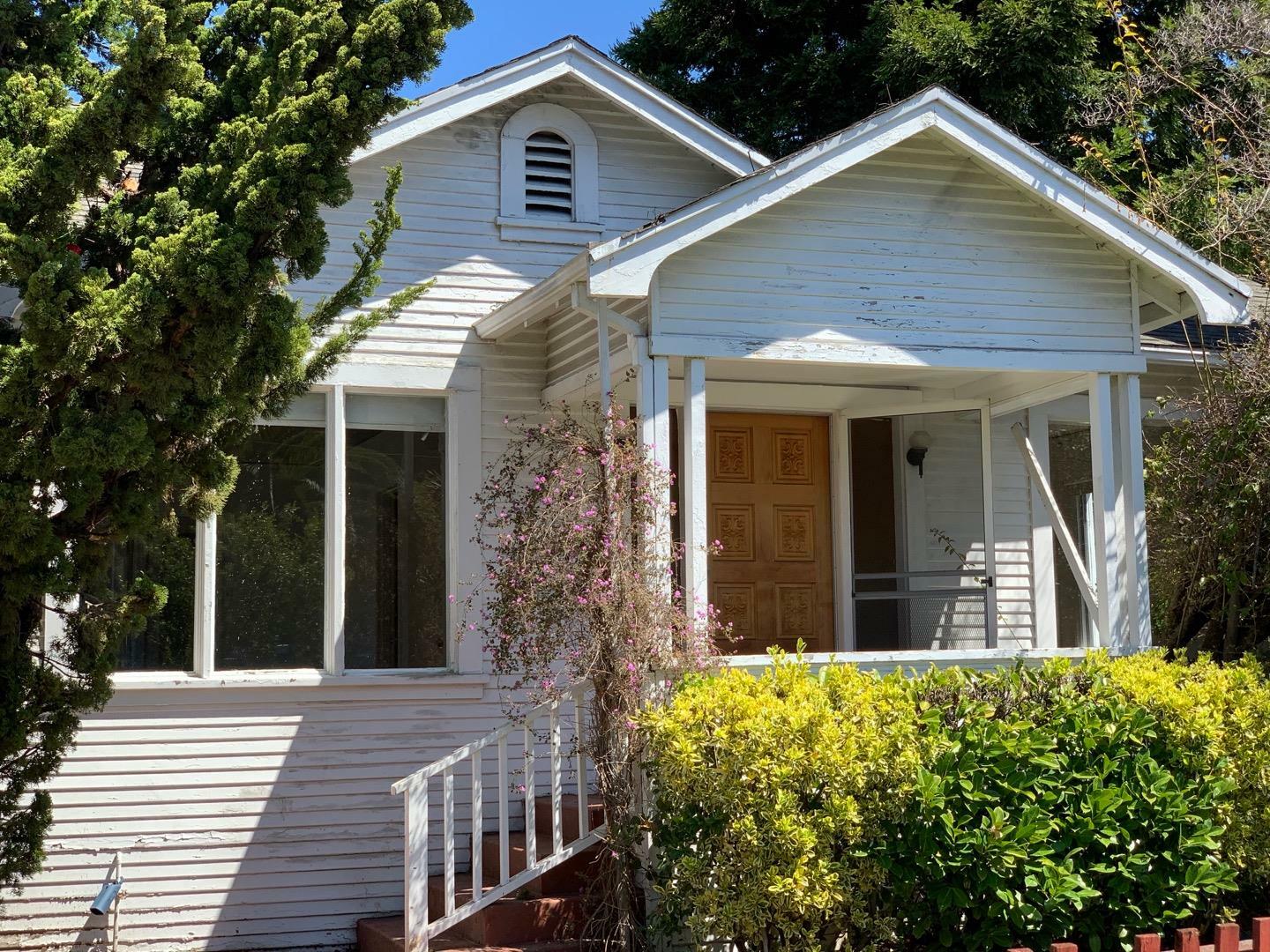 Property Photo:  108 Channing Road  CA 94010 