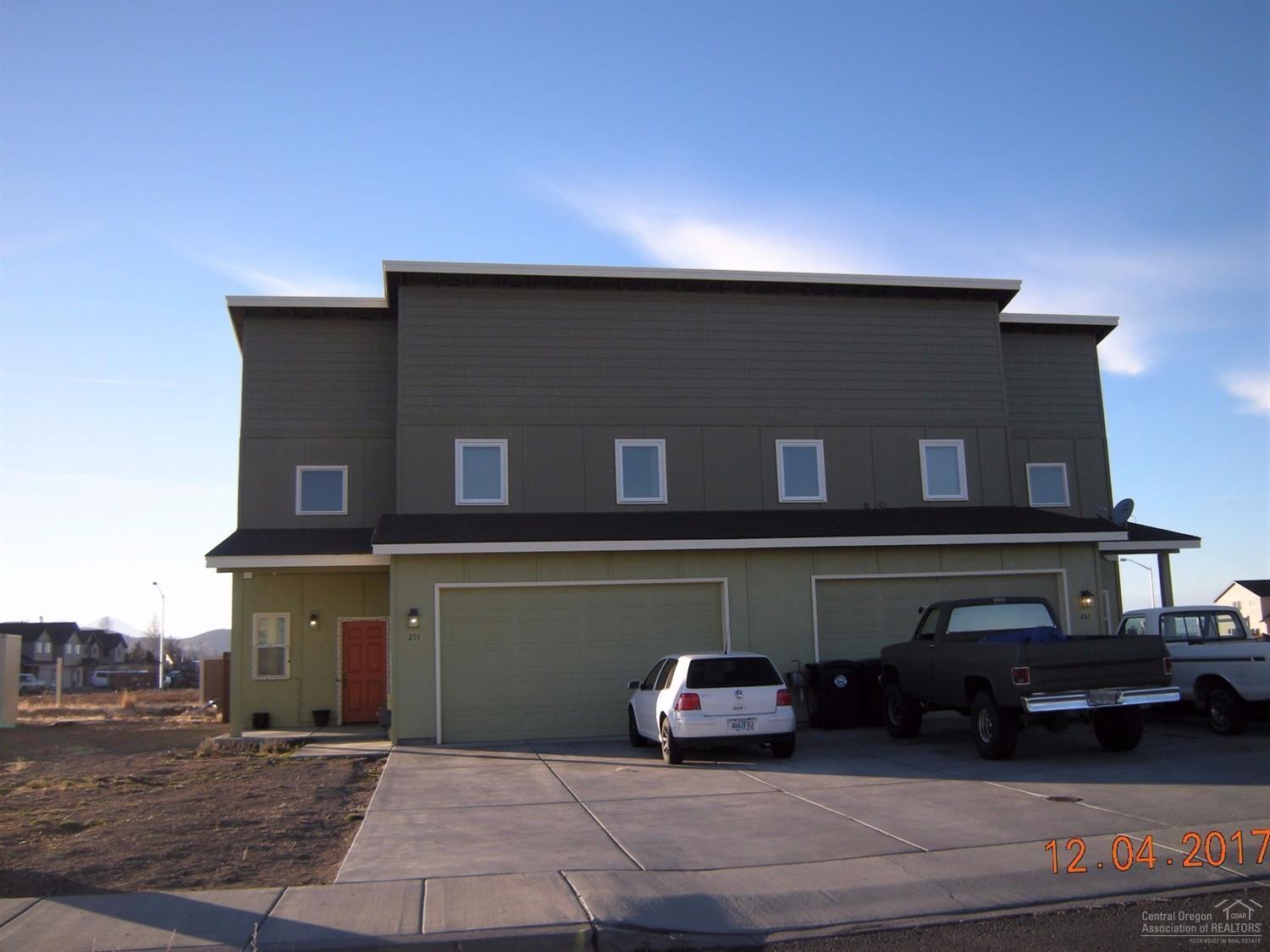 Property Photo: 251 NW 29th Street OR 97756
