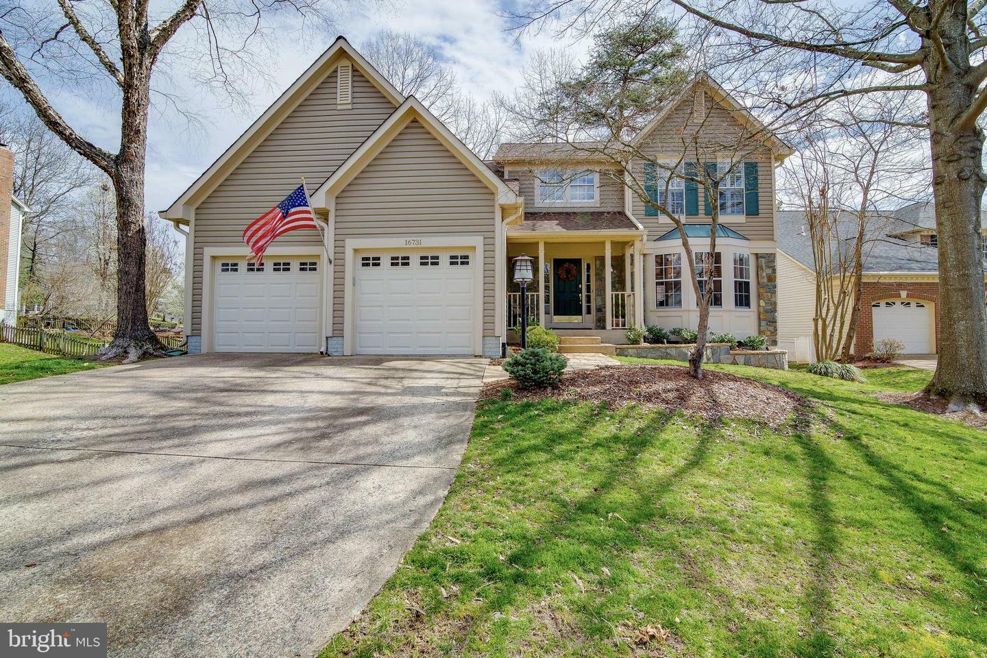 Property Photo: 16731 Tintagel Court VA 22025