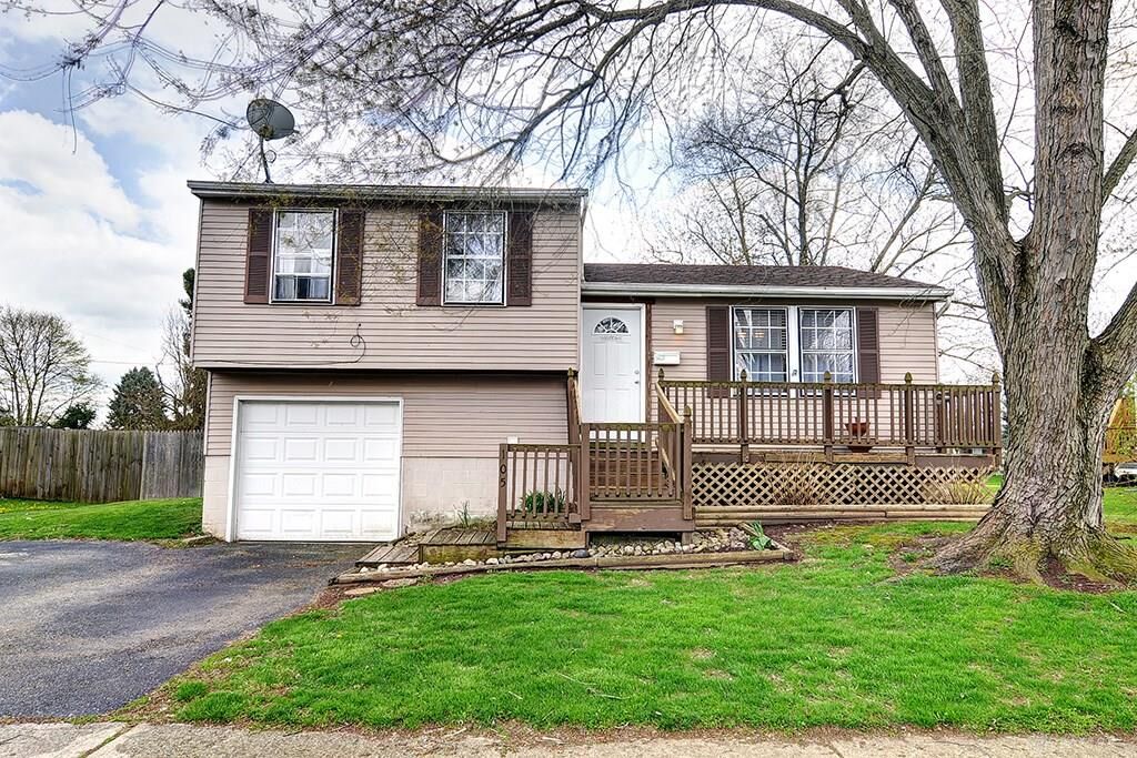 Property Photo: 105 Woodard Drive OH 45322