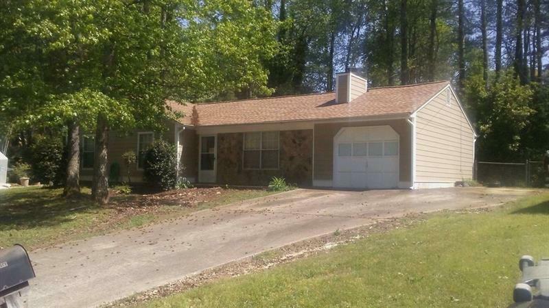 Property Photo: 3017 Mill Trace 30135