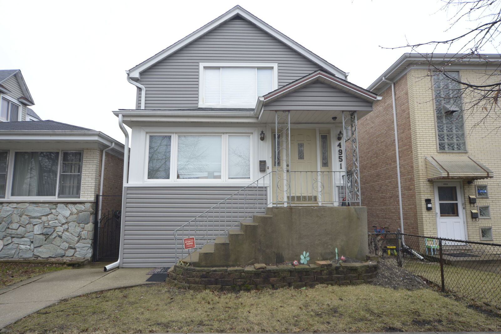 Property Photo: 4951 West Strong Street G IL 60630