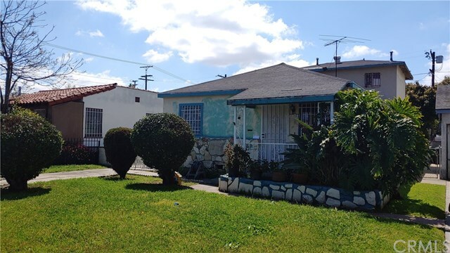 Property Photo: 934 E 93rd CA 90002