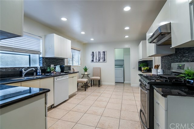 Property Photo:  415 N Kenwood Street 4  CA 91206 