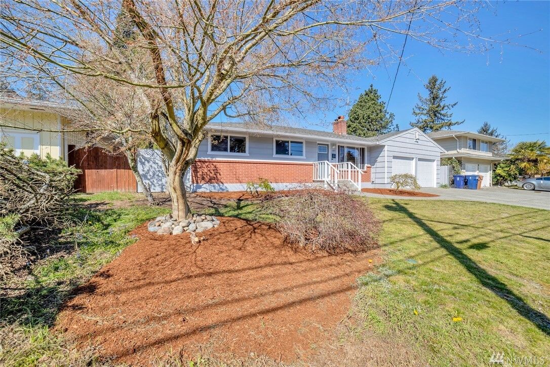 Property Photo:  7810 S Wilkeson St  WA 98408 