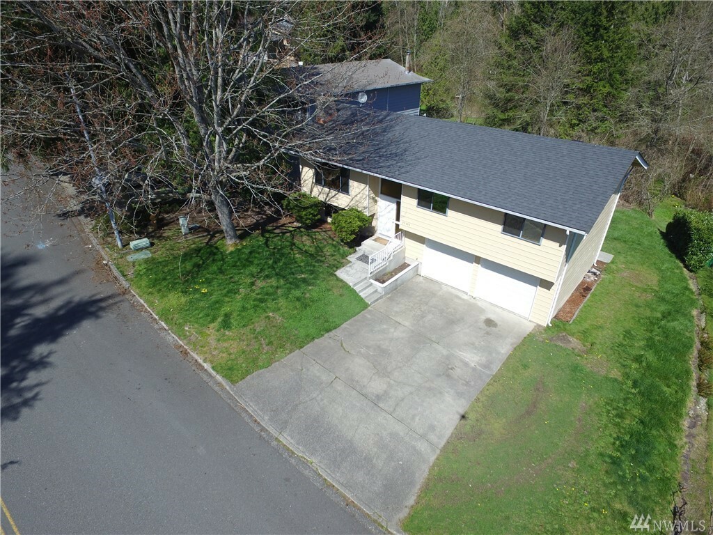 Property Photo:  20309 14th Dr SE  WA 98012 