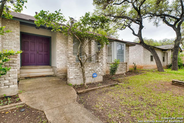 Property Photo: 13627 Stoney Hill TX 78231