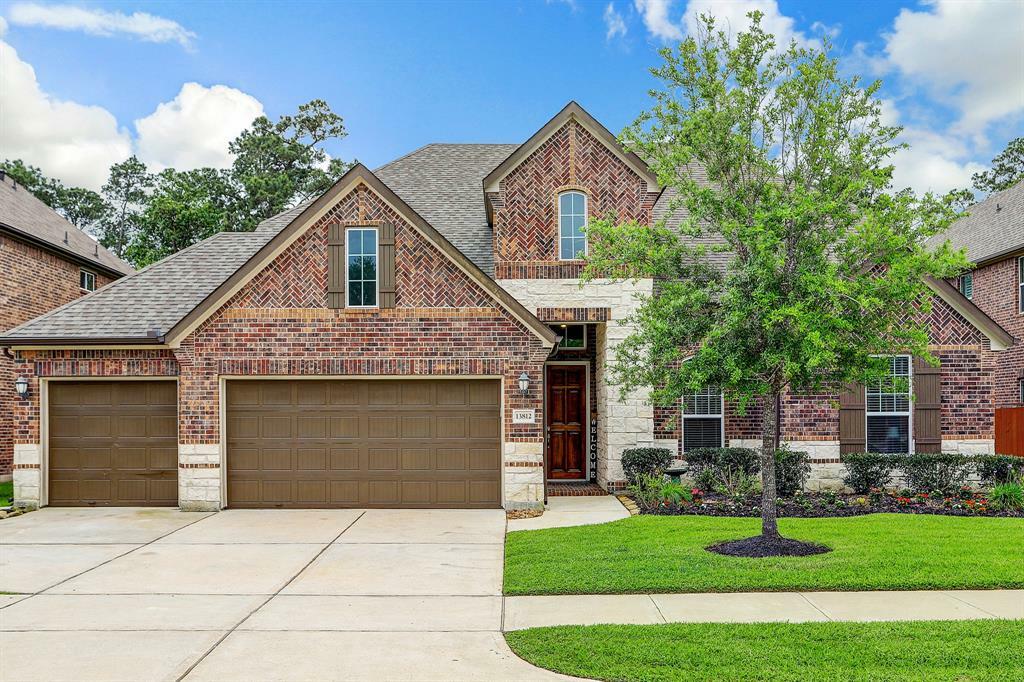 Property Photo: 13812 N Lake Branch Lane TX 77044