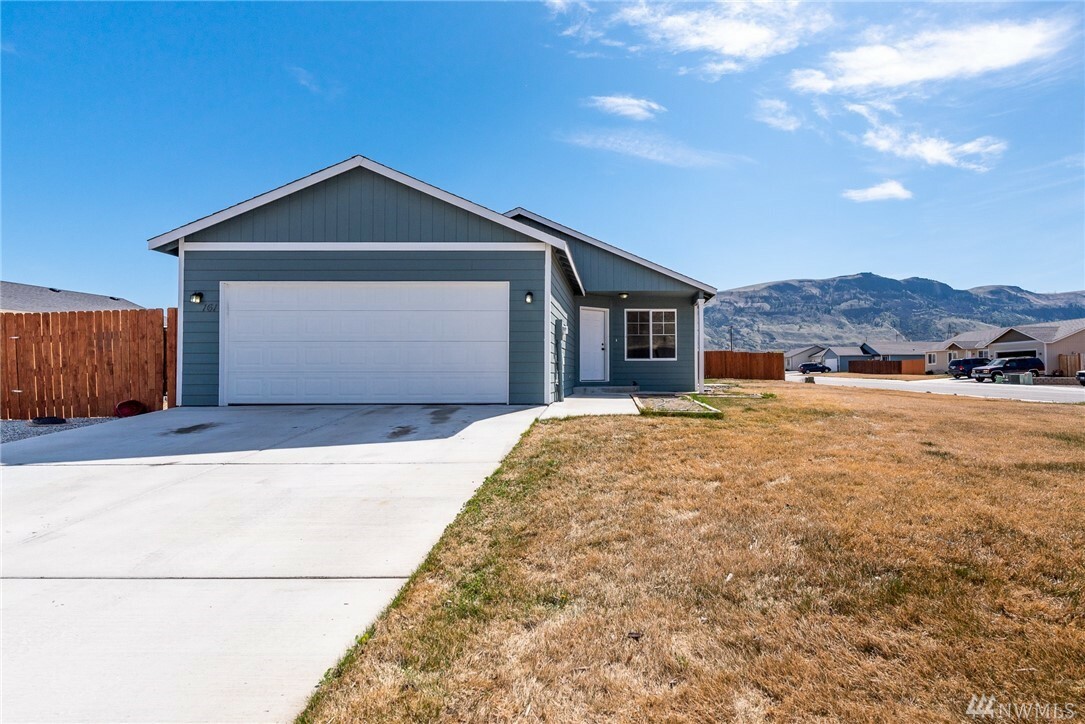 Property Photo: 161 Island Loop Rd WA 98850