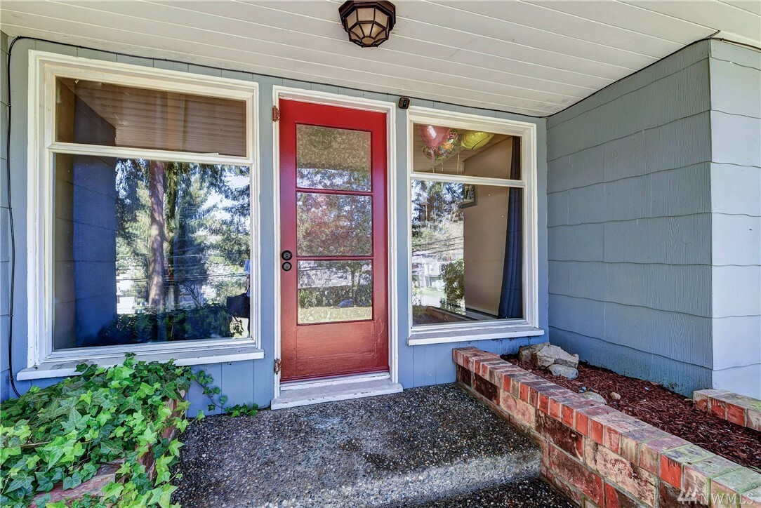 Property Photo:  6112 188th St SW  WA 98037 