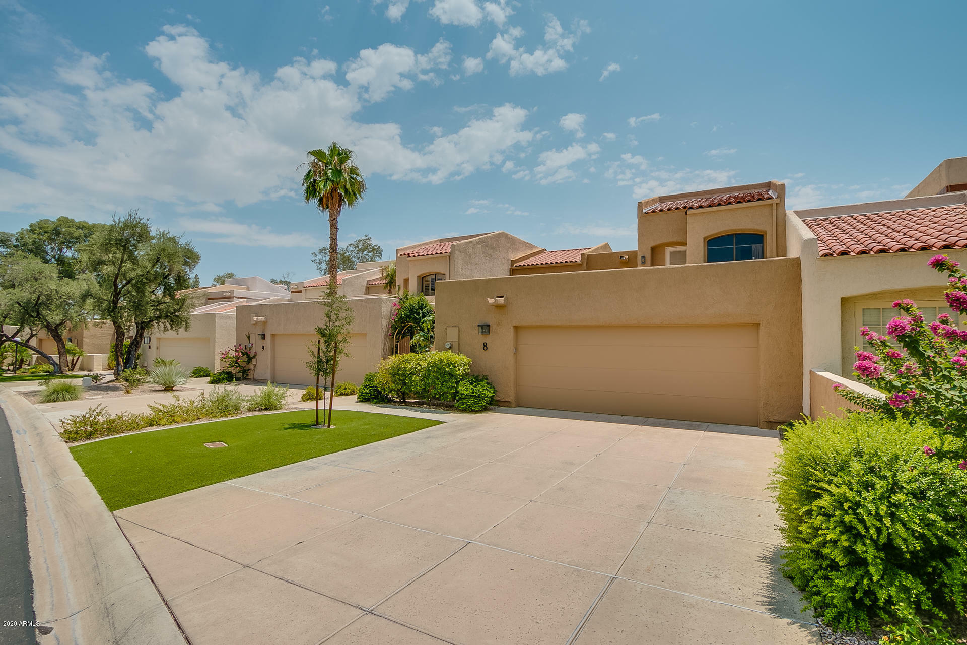 Property Photo:  2626 E Arizona Biltmore Circle 8  AZ 85016 