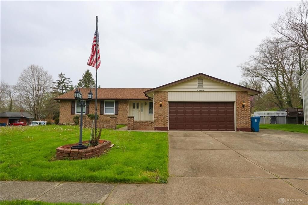 Property Photo: 4200 Linchmere Drive OH 45415