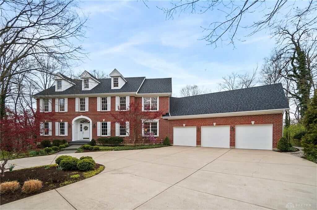 Property Photo: 901 Oakwood Avenue OH 45419