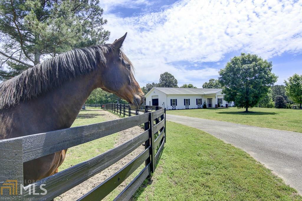 Property Photo: 1039 Bexton Rd GA 30259