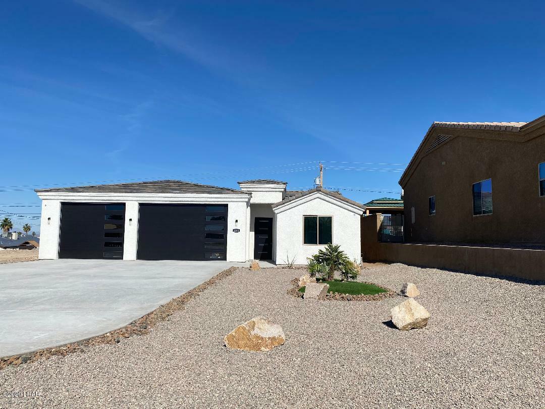 Property Photo:  3213 Silver Saddle Dr  AZ 86406 