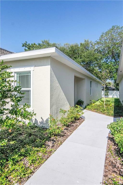 Property Photo:  1560 Highland Park Drive  FL 33756 