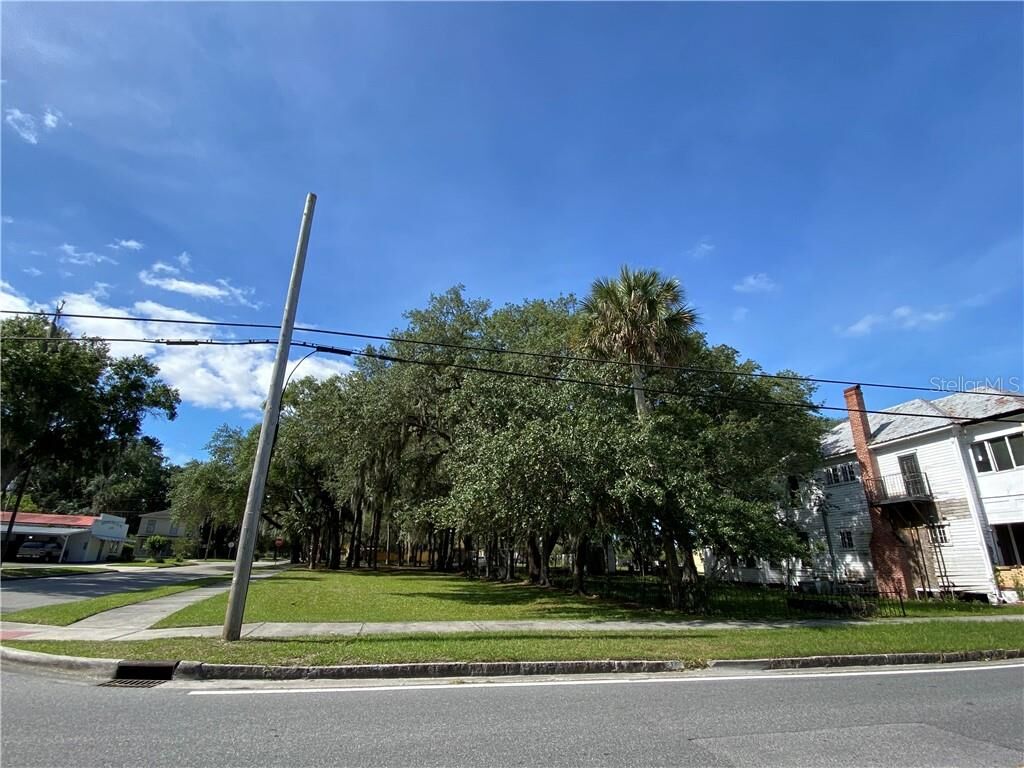Property Photo:  E 2nd Street  FL 32771 