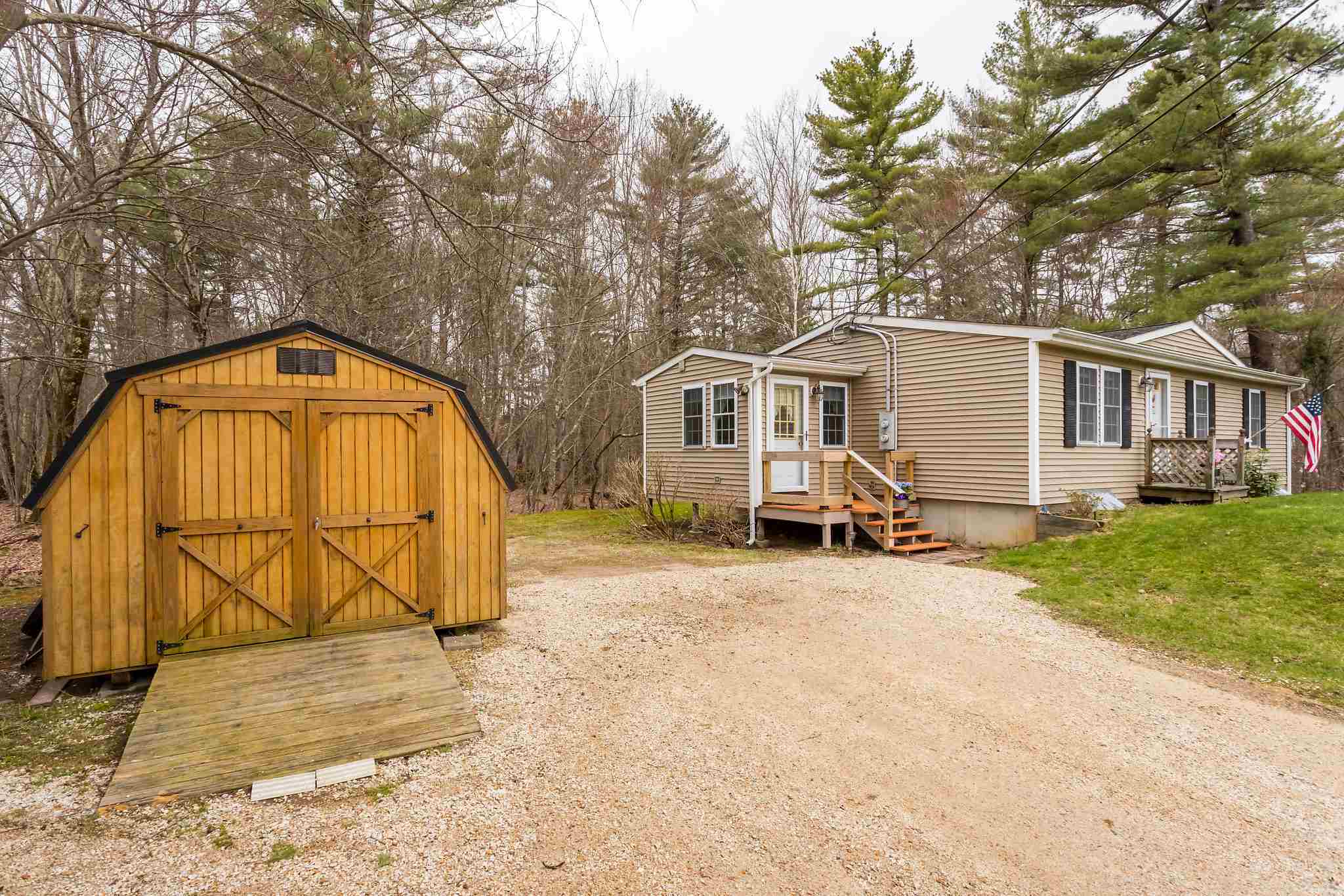 Property Photo:  7 Sandy Lane  NH 03820 