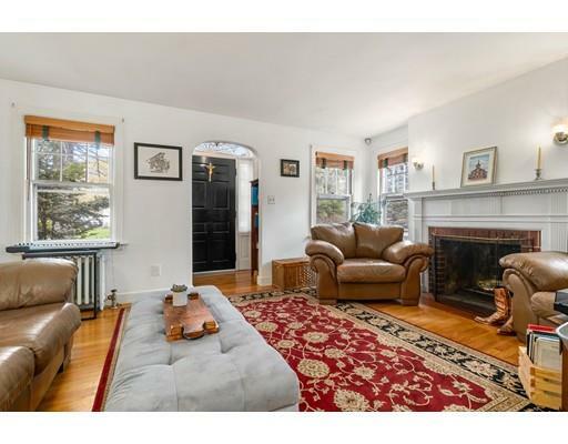 Property Photo:  220 Main St  MA 01545 